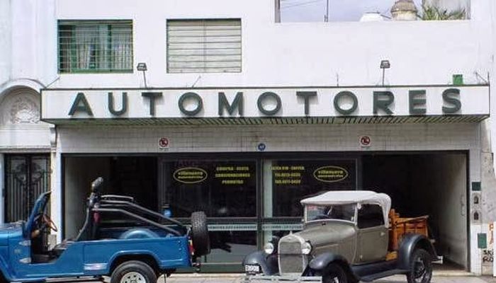villanueva automoviles